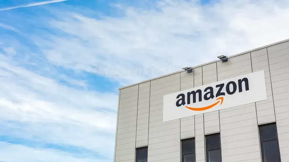 Amazon süni intellect xərcləri səbəbindən minlərlə işçini yenidən işə götürdü