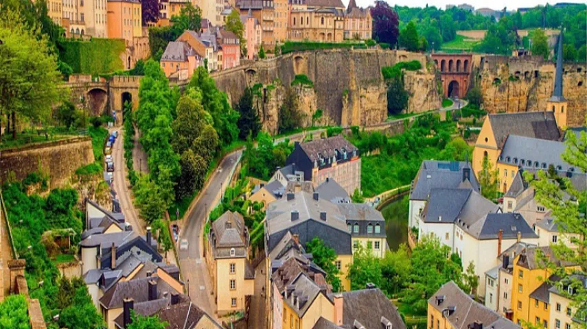 Bura dünyanın ən zəngin ölkəsidir: sakinləri ayda 6000 qazanır 