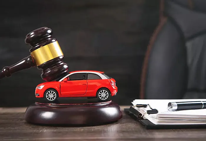 Bu qurumların avtomobilləri hərraca çıxarılır - Qiymətlər 2 min manatdan başlayır