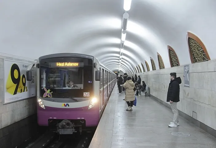 Metrodan istifadə edənlərin diqqətinə!