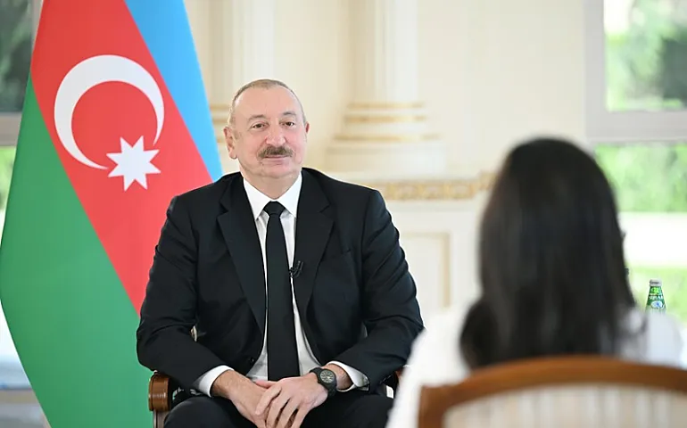 İlham Əliyev: "Naxçıvana yolun tikintisini amerikalı investorlar həyata keçirə bilər"