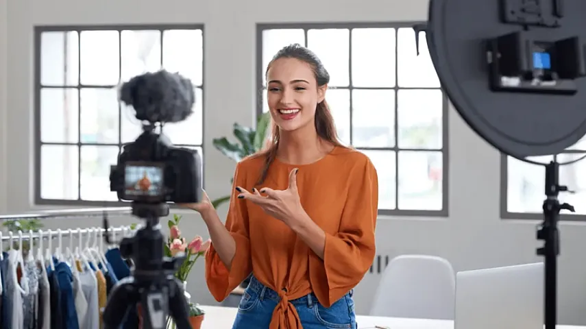 Sosial mediada 3 saniyədə diqqəti necə cəlb etməli?