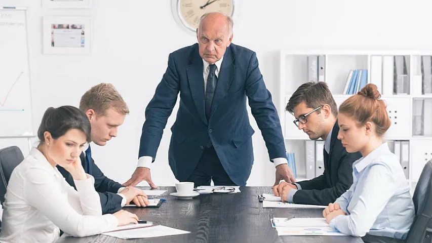 Sizi sevilməyən lider edəcək 5 vərdiş 