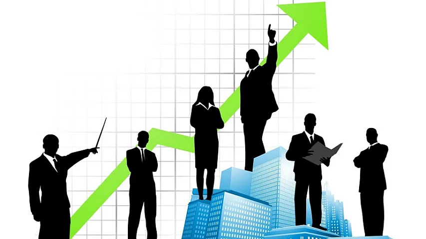 Dövlət sektorunda azalır, özəldə isə artır