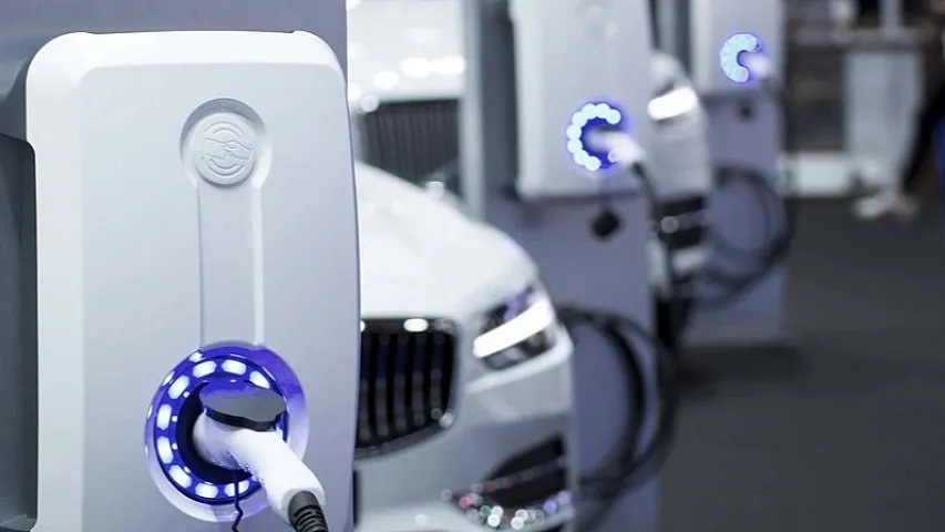 Elektromobil idxalı 40 milyon dollardan çox azalıb