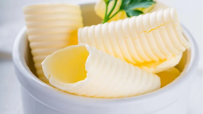 Türkmənistana 9, İraqa 17 manatdan satılıb - Kərə yağı alan 