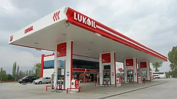 “Lukoil” Azərbaycandakı yanacaqdoldurma məntəqələrini satışa çıxarıb