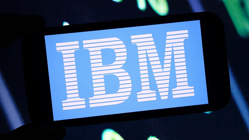 "IBM" dünya üzrə 2 min 700 nəfəri işdən çıxarır