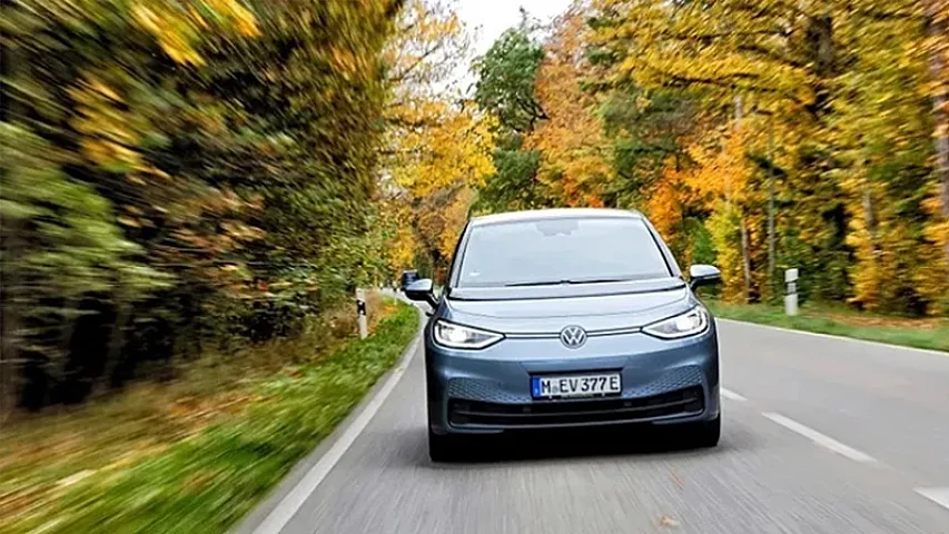 Elektrikli nəqliyyat vasitələrinin batareyası nə qədər tez köhnəlir?