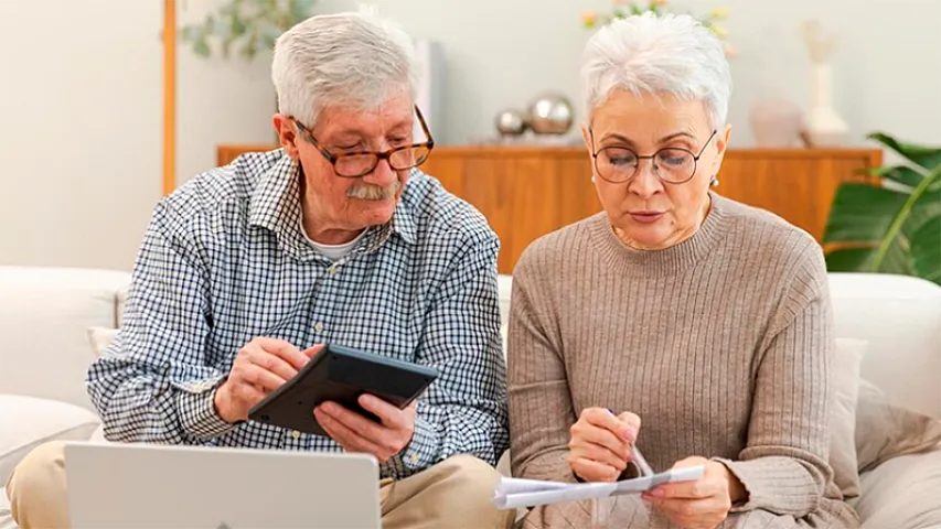  Индексация трудовых пенсий на 10% с января 2026 года 