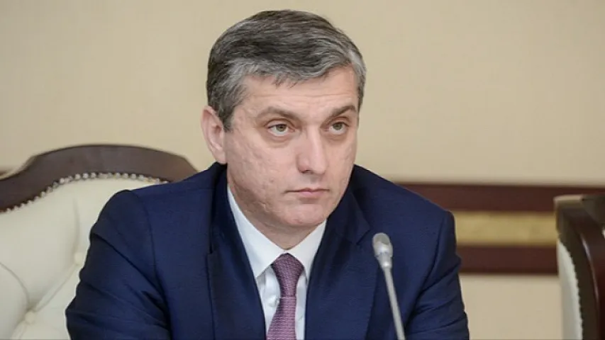 “Büdcədə neft gəlirləri azalacaq”