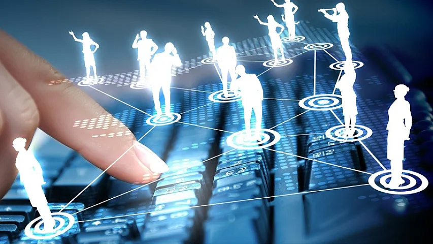 İnformasiya və rabitə xidmətlərinə bölgələrdə nə qədər xərc çəkilib?