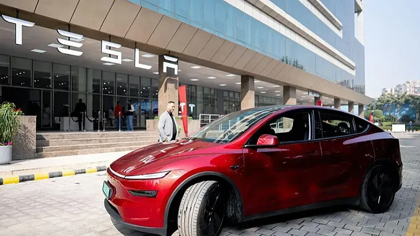 "Tesla" strategiyasını dəyişir 