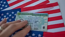 ABŞ 19 ölkənin nümayəndələrinin "Green Card"larını yenidən araşdıracaq