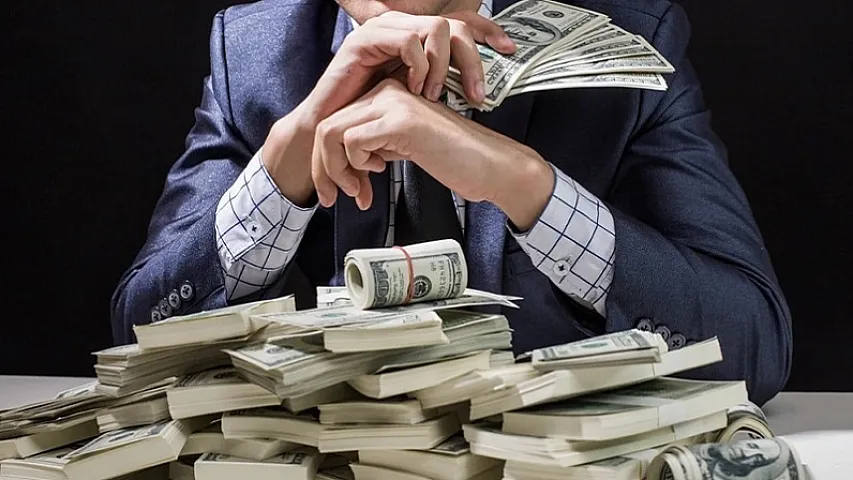 Dünyada dollar milyarderlərinin sayı artıb 