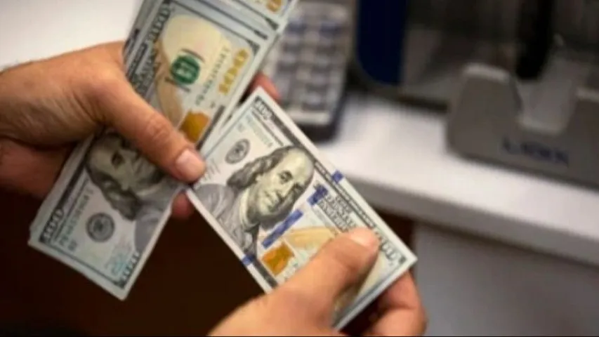 Xaricə 23 min dollar köçürdü, 4752 dollar cərimələndi