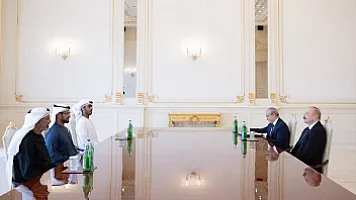 İlham Əliyev Birləşmiş Ərəb Əmirliklərinin bir sıra şirkətlərinin rəhbərlərini qəbul edib 