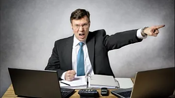 «Пиши заявление и увольняйся»: почему такая практика руководства считается незаконной?