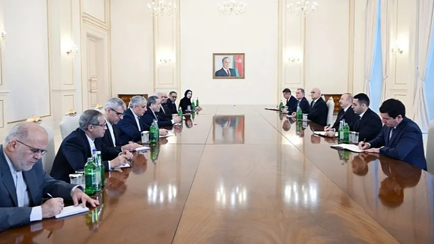 İlham Əliyev İranın xarici işlər nazirini qəbul edib