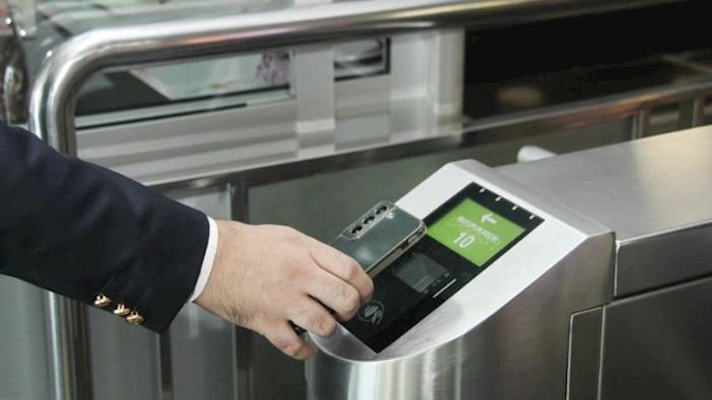 Azərbaycanda bank kartları metroda ödənişə nə qədər cashback verir?