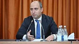 Эмин Амруллаев: Деятельность около 8 тысяч учителей прекращена за несоответствие профессии