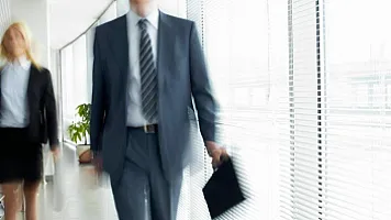 Государственная служба и военная служба: новые правила восстановления и учета стажа