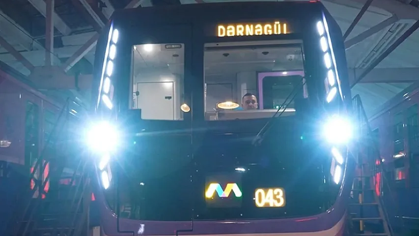 Bakı metrosunda daha bir yeni nəsil qatar istismara verilib 