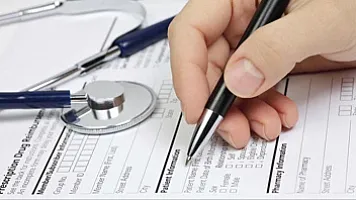  Рост страховых взносов и снижение выплат в сфере медицинского страхования за январь-октябрь 