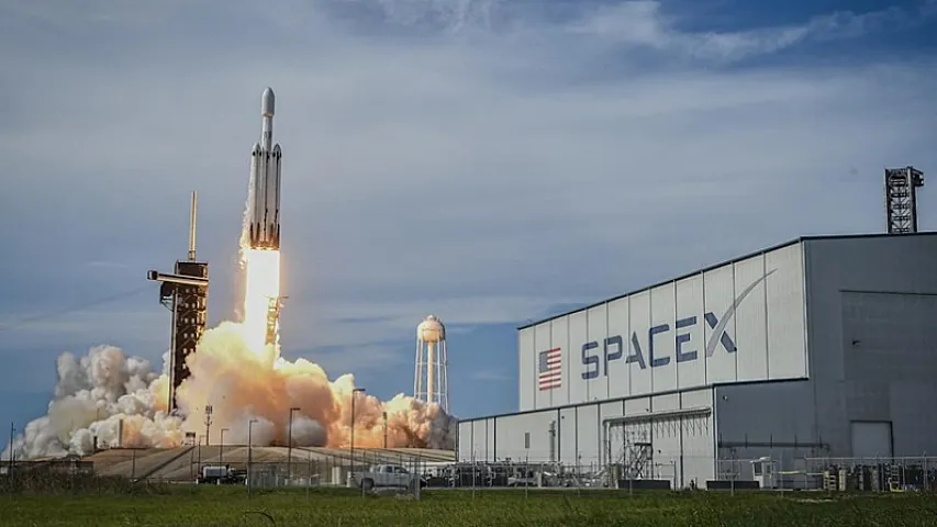 "SpaceX" 30 milyard dollardan çox İPO keçirmək istəyir