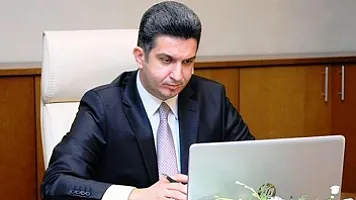 Yeni icra başçısı şöbə müdirini işdən çıxardı