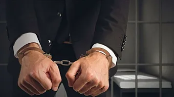 Усиление дела о крупном контрабанде: арестованы 6 лиц 