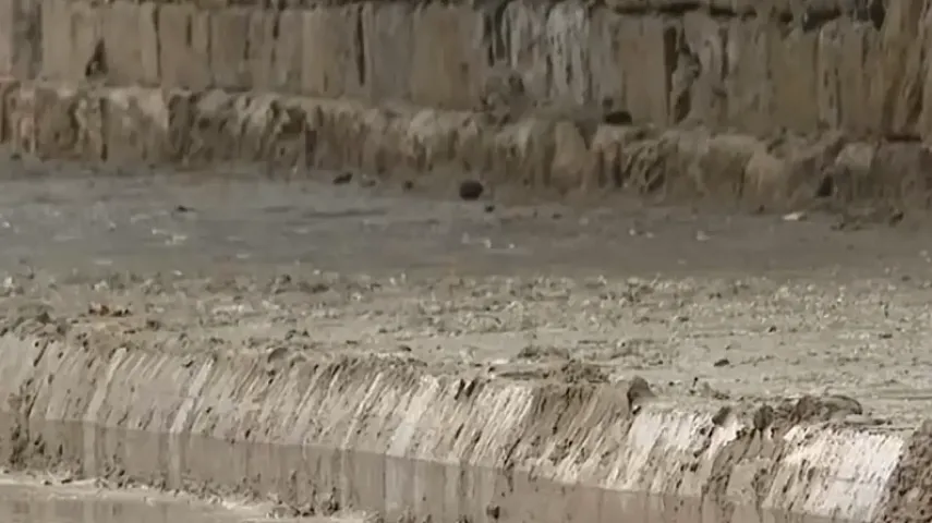 Bakının mərkəzində TƏHLÜKƏ: Torpaq sürüşməsi riski