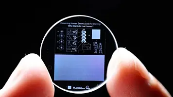 Революция в хранении данных: 5D память SPhotonix выходит из лаборатории в реальный мир