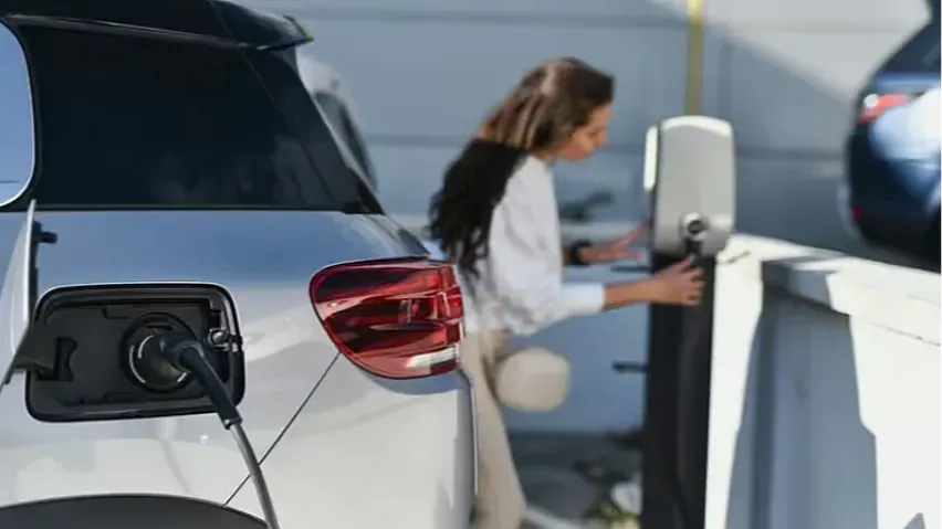 Ən çox elektromobili hansı ölkələrdən, neçəyə alırıq?