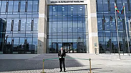 Президент Ильхам Алиев принял участие в открытии здания факультета бизнеса и экономики Карабахского университета