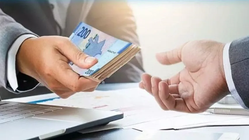 Объём кредитов среднему бизнесу в Азербайджане превысил 2,27 млрд манатов