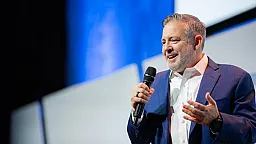 «TransPerfect» возглавляет девять приобретений за восемь месяцев – приоритеты миллиардера Фила Шо