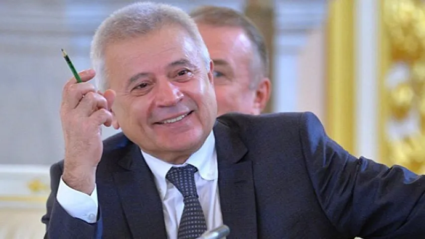 Ötən il sərvətləri artıb - İlk onluqda Ələkbərov da var