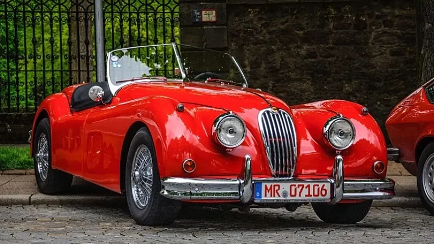 ТОП-5 легендарных классических авто, которые никогда не теряют цены