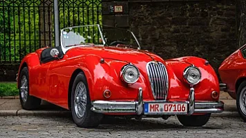 ТОП-5 легендарных классических авто, которые никогда не теряют цены