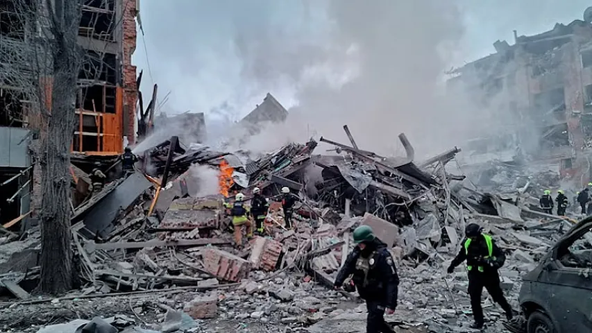 524 milyard dollar uğrunda mübarizə: Ukraynanı kim bərpa edəcək?