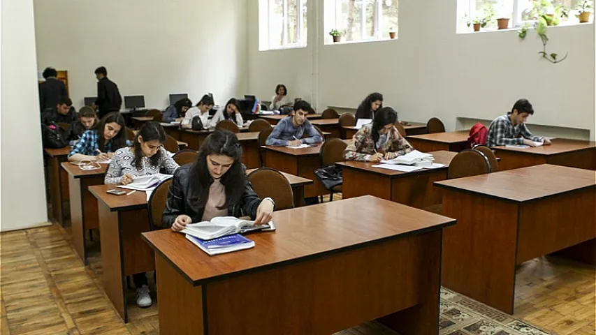 Təhsilini başa vurmayan şəxslərə arayış elektron qaydada veriləcək