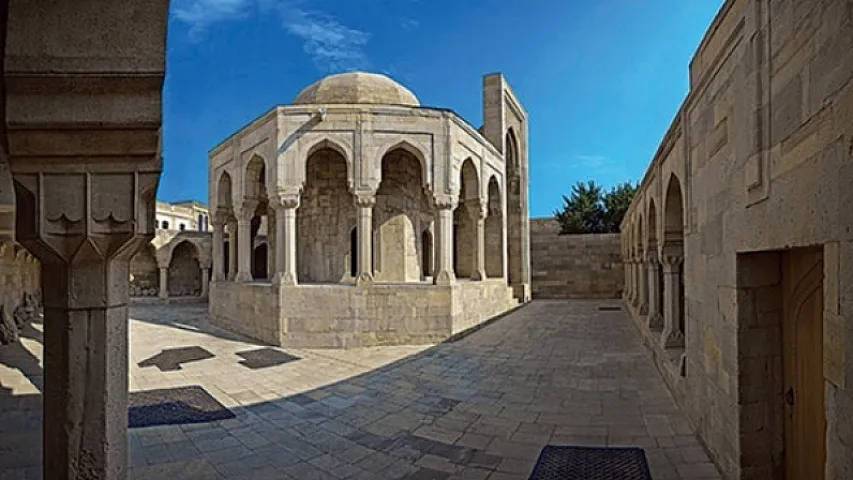 Bəzi abidələrin siyahısına dəyişiklik edildi 