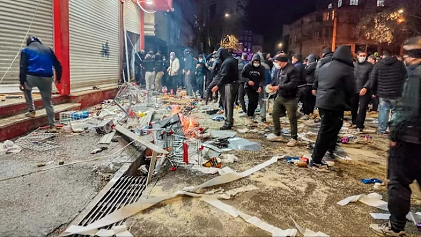 В Тегеране подожгли 26 банков и 10 государственных зданий во время акций протеста