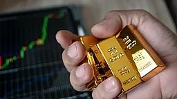 Золото бьет рекорды: фьючерсы на февраль 2026 превысили $4600 на «Comex»