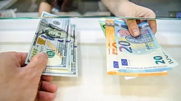 Изменения валютного курса: кто выигрывает, а кто теряет?