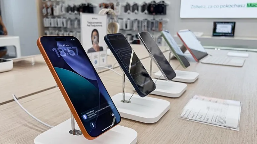 "Apple" 14 ildə ilk dəfə smartfon bazarına liderlik edir - Ən populyar modellər
