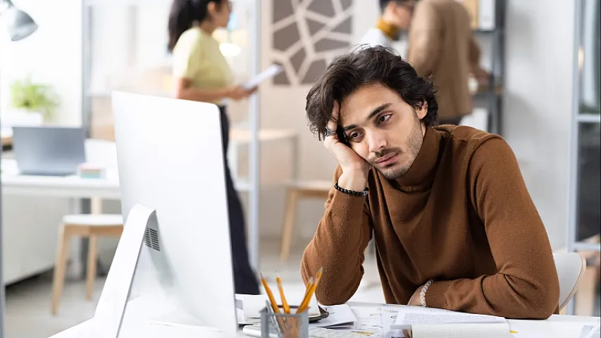 İşindən nifrət edənlər nə etməli?