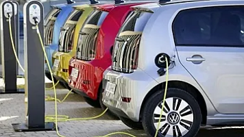 Список электромобилей, которые подешевеют в 2026 году