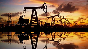 Цена азербайджанской нефти Azeri Light превысила 70 долларов за баррель